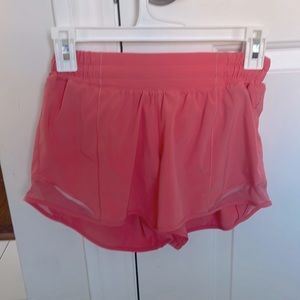 Lululemon Hotty Hot low rise 4” shorts